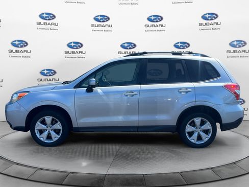Used 2016 Subaru Forester 2.5i Premium AWD/4WD image 2