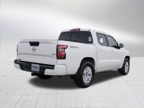 Used 2024 Nissan Frontier SV w/ SV Convenience Package image 3