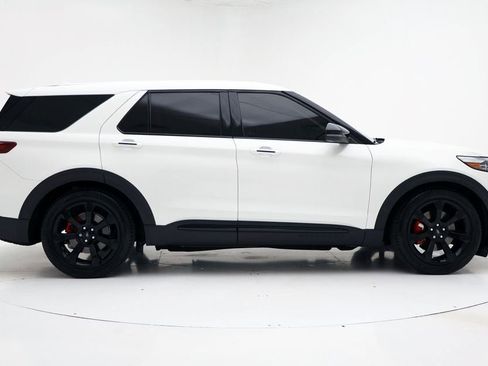 Used 2022 Ford Explorer ST w/ Equipment Group 401A image 2