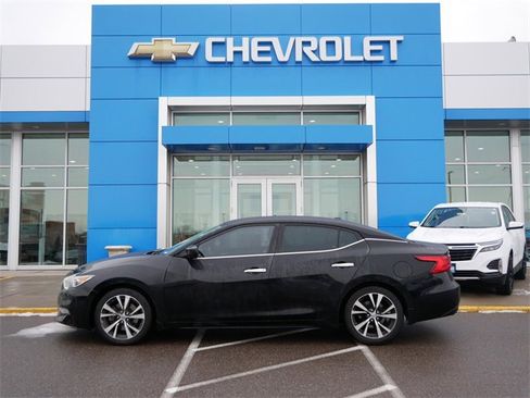 Used 2017 Nissan Maxima 3.5 S image 2