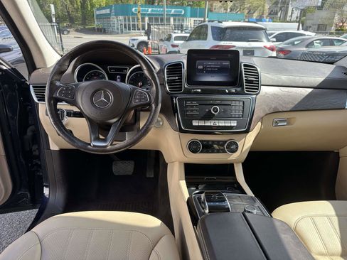 Used 2019 Mercedes-Benz GLS 450 4MATIC w/ Premium 1 Package image 19