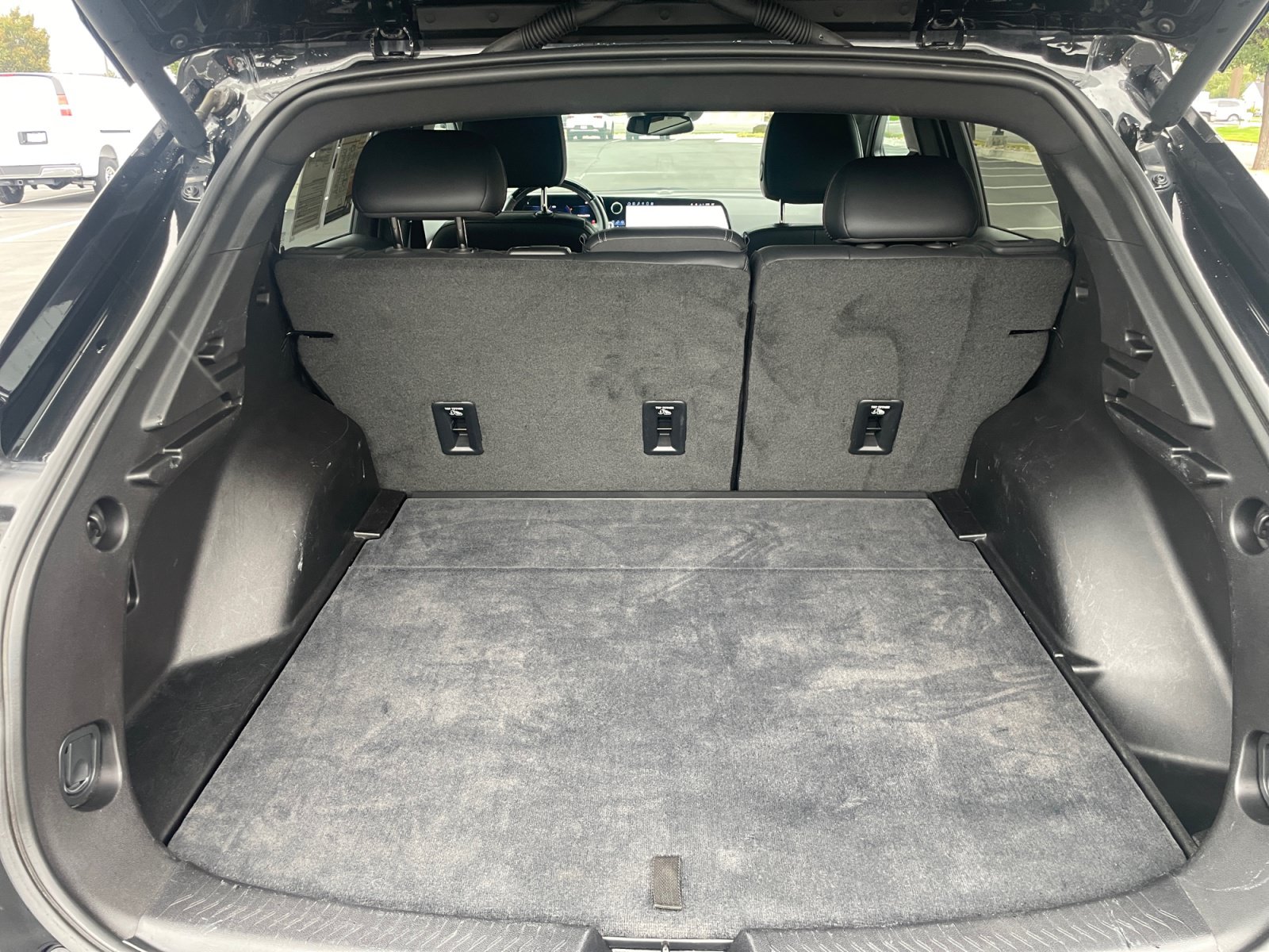 Used 2024 Chevrolet Equinox EV RS FWD image 32