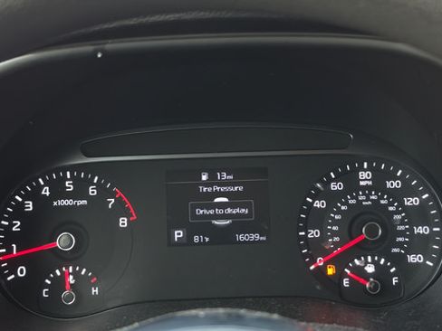 Used 2021 Kia Soul LX FWD image 16
