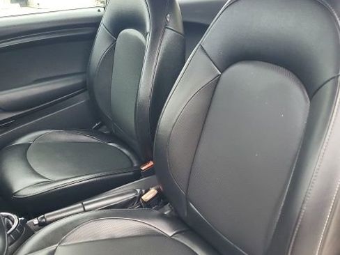 Used 2015 MINI Cooper 2-Door Hardtop FWD image 8