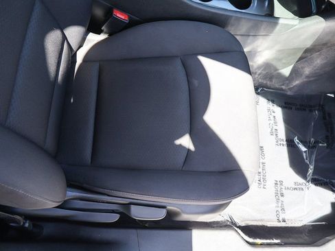 Used 2023 Chevrolet Malibu LT FWD image 29