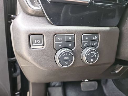 Used 2024 Chevrolet Silverado 2500 High Country AWD/4WD image 18