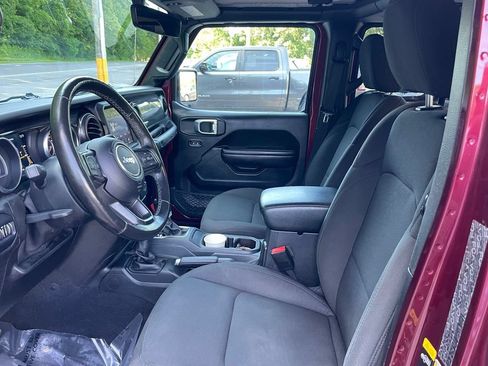 Used 2021 Jeep Wrangler Unlimited Sport AWD/4WD image 9