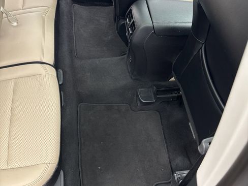 Used 2021 Ford Escape SEL image 30