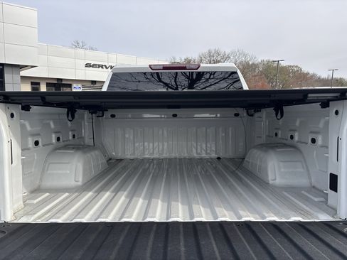 Used 2023 GMC Sierra 1500 Pro w/ Pro Value Package image 34