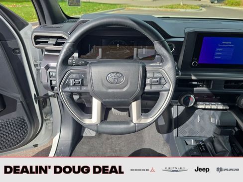 Used 2025 Toyota 4Runner SR5 image 14