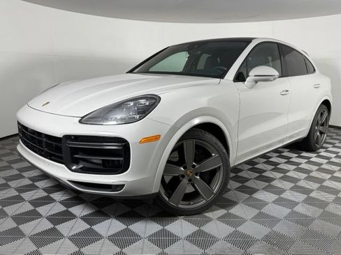 Used 2023 Porsche Cayenne Turbo AWD/4WD image 1