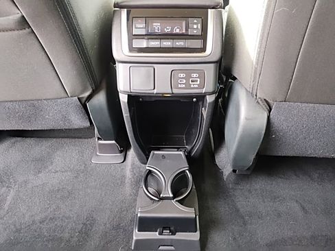 Certified 2024 Subaru Ascent Premium w/ Convenience Package image 44