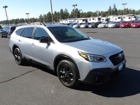 Used 2021 Subaru Outback Onyx Edition XT image 7