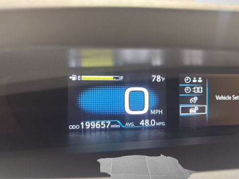 Used 2017 Toyota Prius Two w/ Prius Two Safety Plus Package FWD image 12