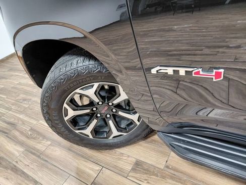 Used 2025 GMC Yukon AT4 w/ LPO, Floor Liner Package image 22