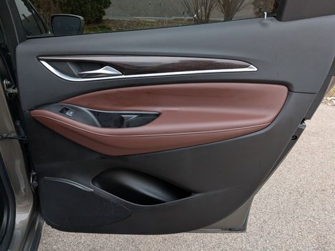 Used 2020 Buick Enclave Avenir w/ Avenir Technology Package image 39