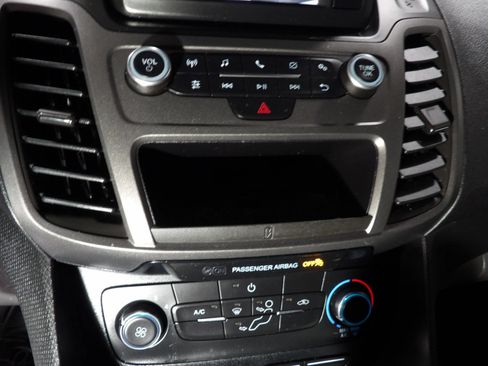 Used 2019 Ford Transit Connect XL image 16