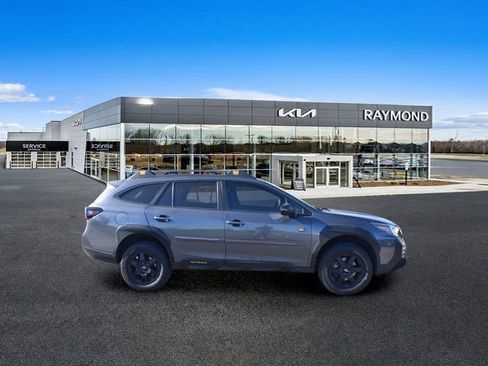 Used 2023 Subaru Outback Wilderness AWD/4WD image 2
