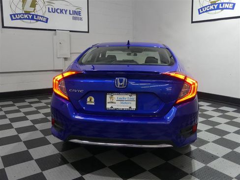 Used 2019 Honda Civic EX image 8