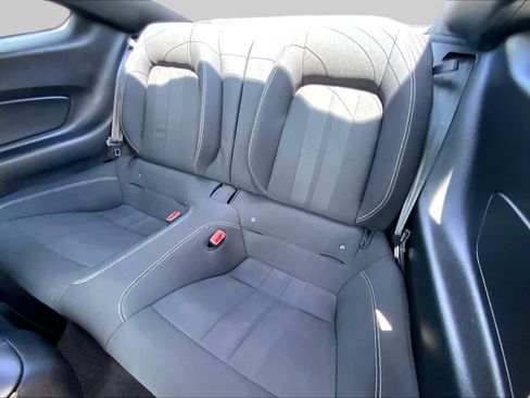 Used 2019 Ford Mustang Coupe RWD image 18