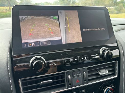 Used 2024 INFINITI QX80 Luxe image 18