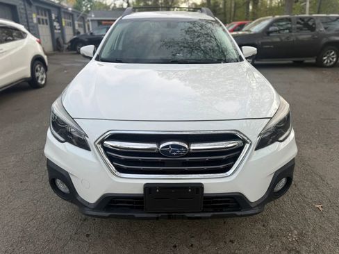 Used 2019 Subaru Outback 2.5i Limited image 2