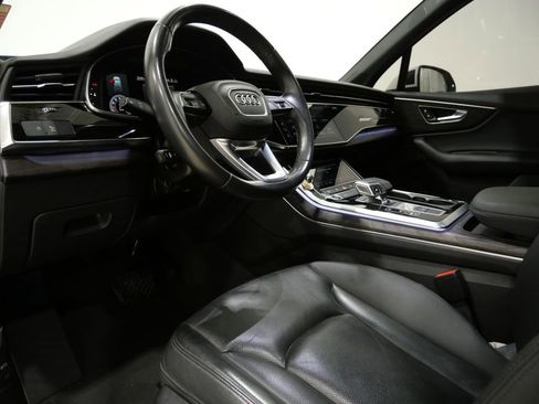 Used 2021 Audi Q7 2.0T Premium Plus w/ Executive Package image 12
