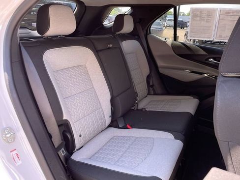 Used 2024 Chevrolet Equinox LS w/ LS Convenience Package FWD image 26
