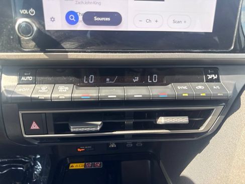 Used 2025 Toyota Camry LE FWD image 15