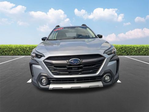 Used 2024 Subaru Outback Limited AWD/4WD image 10