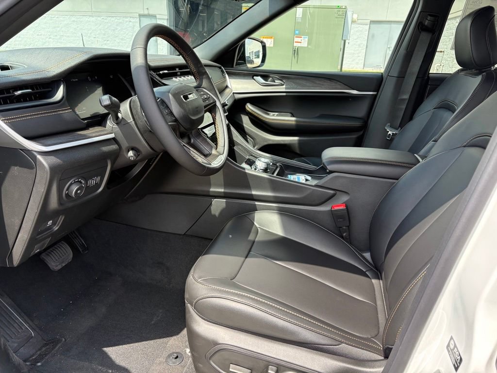New 2026 Jeep Grand Cherokee Limited AWD/4WD image 7
