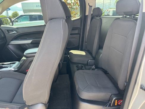 Used 2017 Chevrolet Colorado LT w/ Redline Special Edition RWD image 13