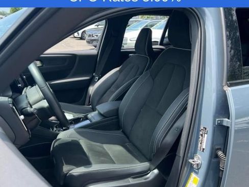 Used 2023 Volvo XC40 Recharge Ultimate w/ Protection Package Premier AWD/4WD image 9
