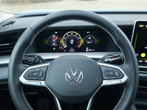 New 2026 Volkswagen Tiguan SE image 23