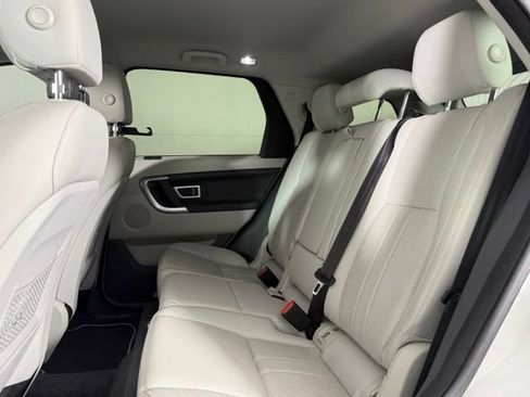 Used 2019 Land Rover Discovery Sport SE AWD/4WD image 23