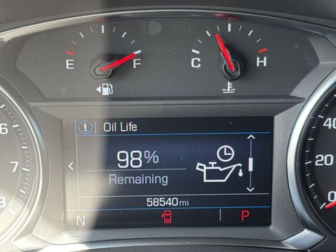 Used 2024 GMC Terrain SLE image 41