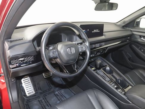 Used 2025 Honda Accord Sport image 28