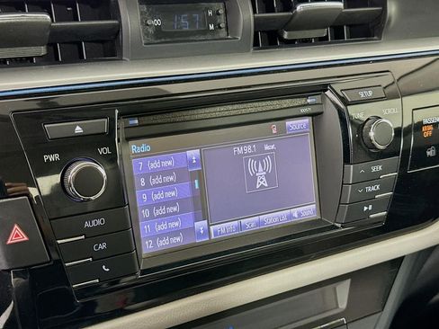 Used 2016 Toyota Corolla LE image 40