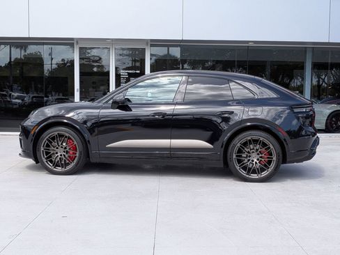 New 2026 Porsche Macan Turbo Electric AWD/4WD image 2