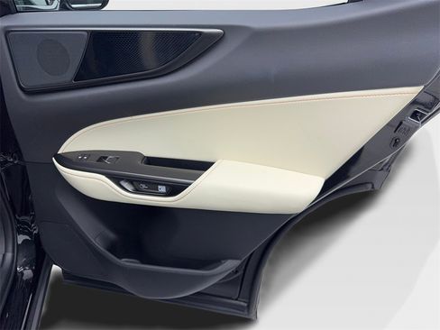 Used 2024 Lexus NX 250 FWD image 42