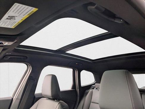 Used 2025 BMW X1 xDrive28i w/ Convenience Package image 17