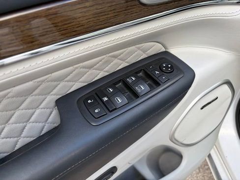 Used 2019 Jeep Grand Cherokee Summit image 20