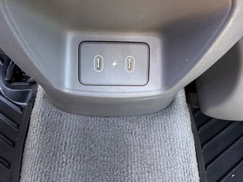 Used 2025 Hyundai Elantra SEL FWD image 15