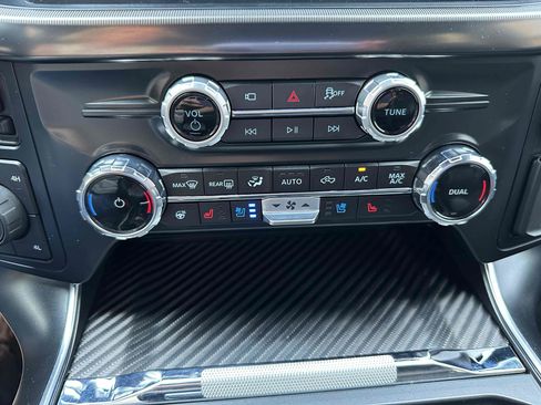 Used 2025 Ford F150 Raptor AWD/4WD image 24
