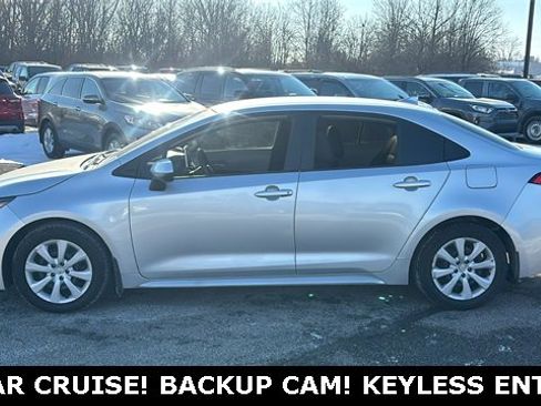 Used 2021 Toyota Corolla LE w/ Carpet Mat Package (TMS) image 3