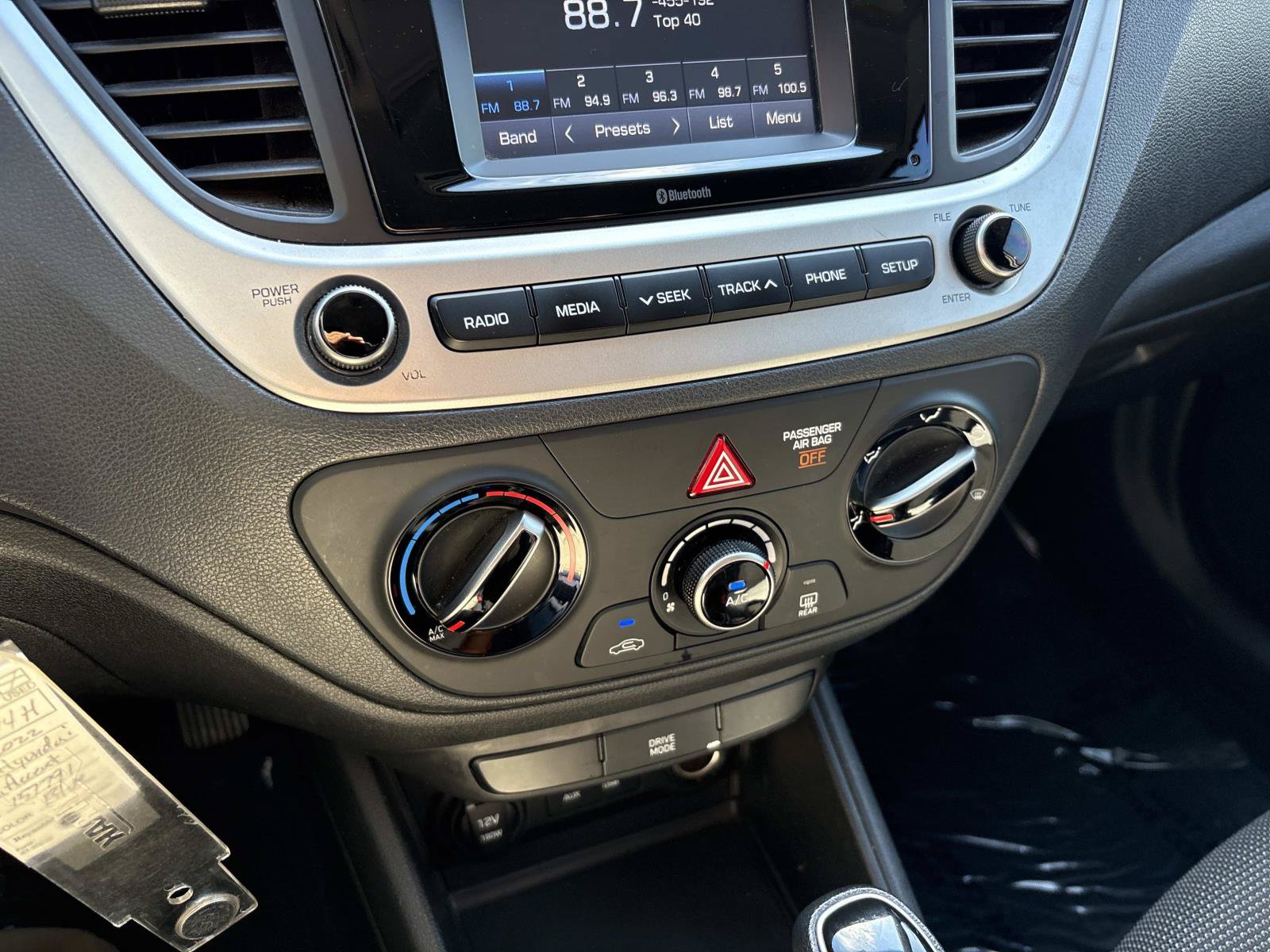 Used 2022 Hyundai Accent SE FWD image 23