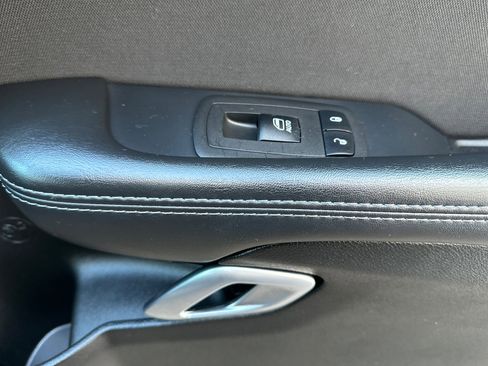 Used 2023 Dodge Challenger SXT w/ Blacktop Package image 20