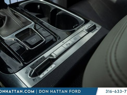 Used 2022 Kia Carnival SX FWD image 12