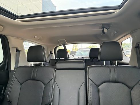 Used 2023 Honda Pilot Elite image 11