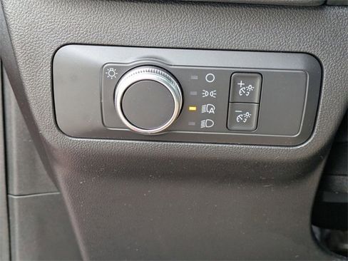 Used 2021 Ford Escape SE w/ SE Sport Appearance Package image 15